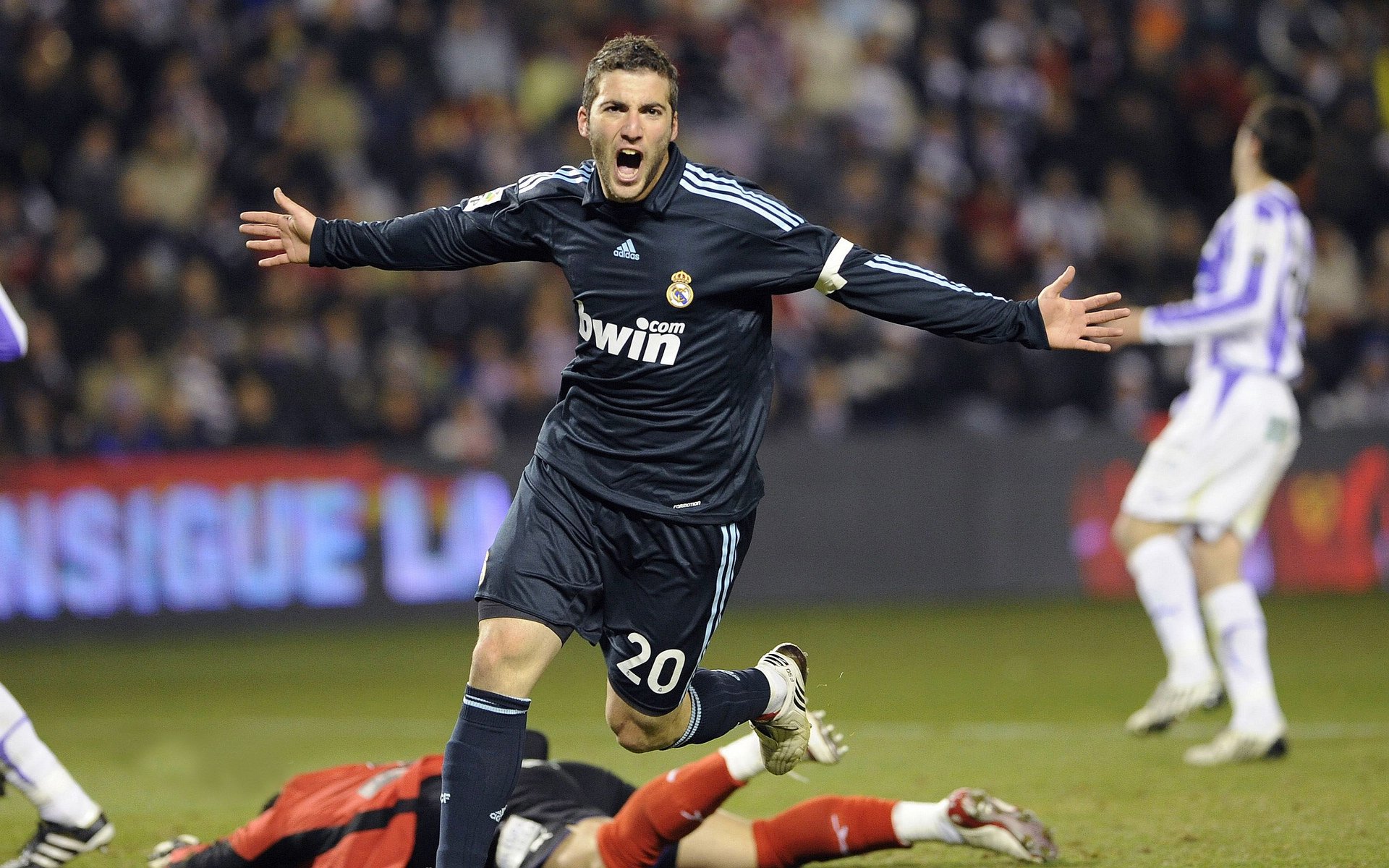 欧洲杯精彩回放：战术变革中的经典瞬间，欧洲杯精彩回顾